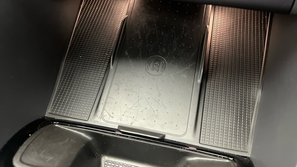 Used Volvo XC40 2025 for sale - 76834892: Photo 54