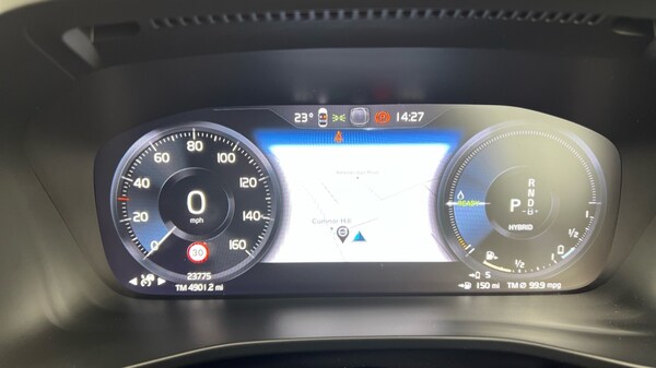 Used Volvo XC40 2022 for sale - 75702675: Photo 11