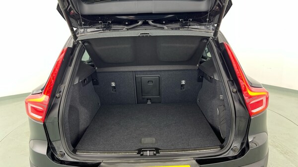 Used Volvo XC40 2022 for sale - 75702675: Photo 13