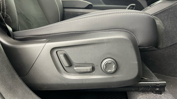 Used Volvo XC40 2022 for sale - 75702675: Photo 30