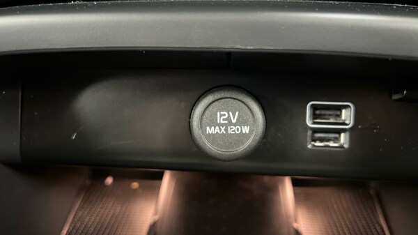 Used Volvo XC40 2022 for sale - 75702675: Photo 47