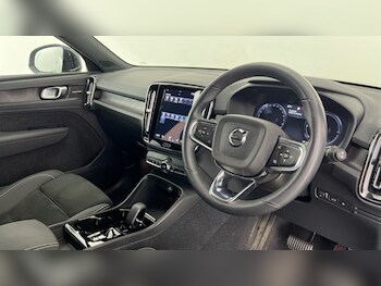 Used Volvo XC40 2022 for sale - 75702675: Photo