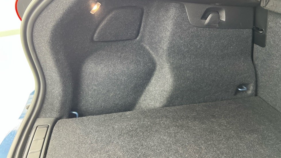 Used Volvo XC40 2023 for sale - 77397374: Photo 55