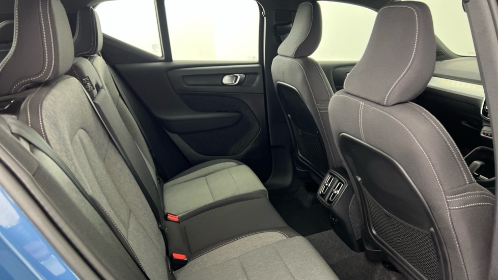 Used Volvo XC40 2023 for sale - 77397374: Photo 6