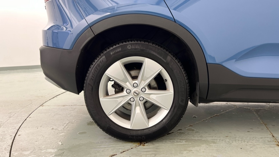 Used Volvo XC40 2023 for sale - 77397374: Photo 9