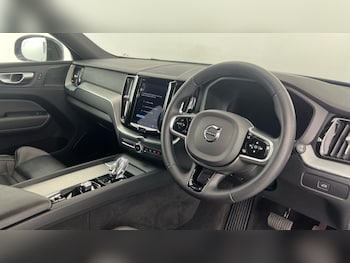Used Volvo XC60 2023 for sale - 79478210: Photo