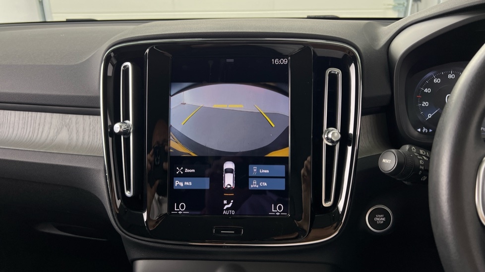 Used Volvo XC40 2021 for sale - 76130732: Photo 15