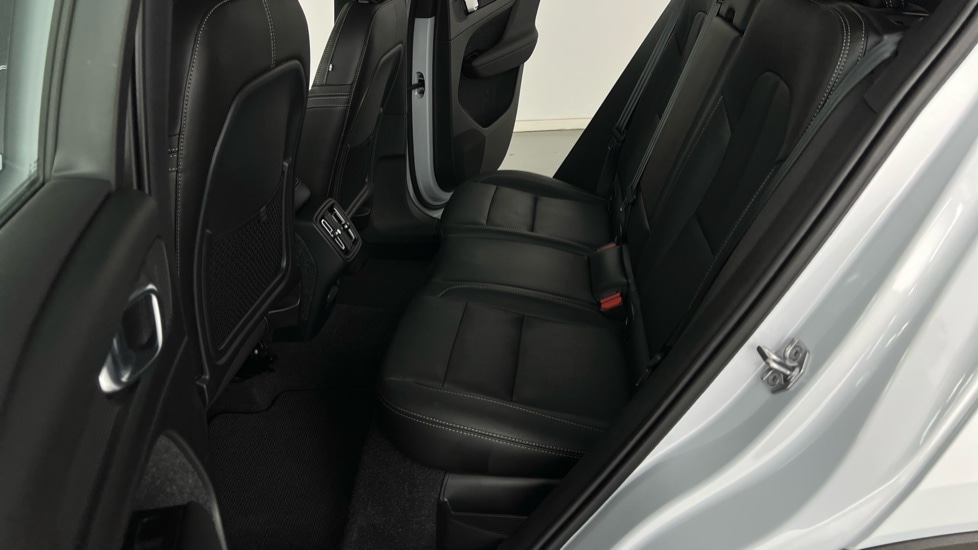 Used Volvo XC40 2021 for sale - 76130732: Photo 48