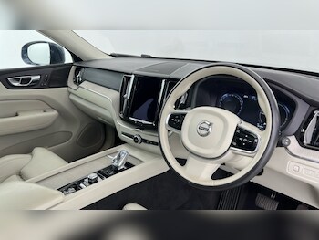 Used Volvo XC60 2021 for sale - 78590731: Photo