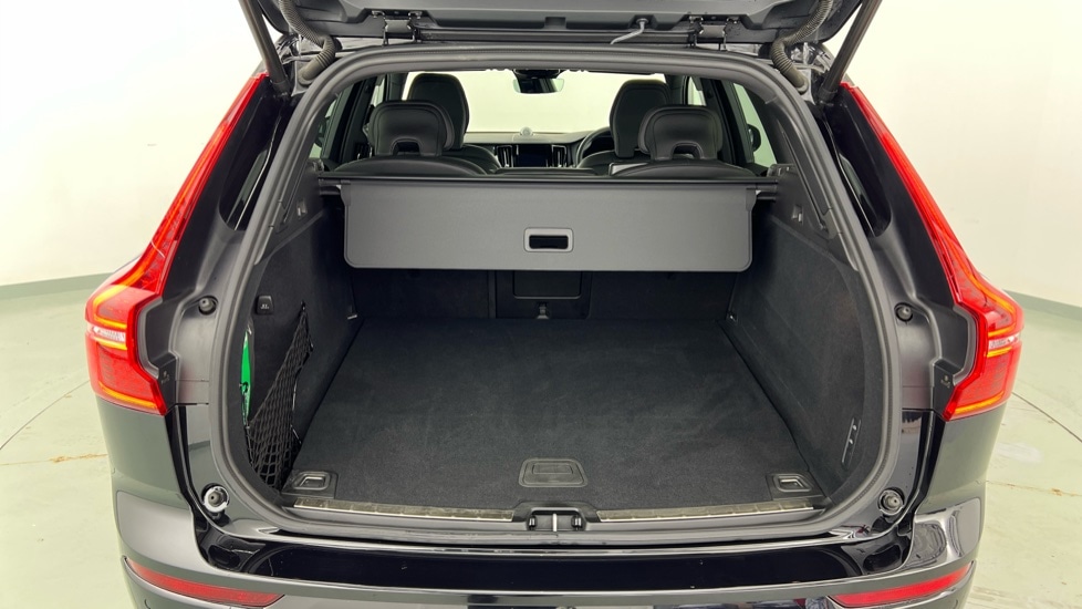 Used Volvo XC60 2025 for sale - 78133599: Photo 13