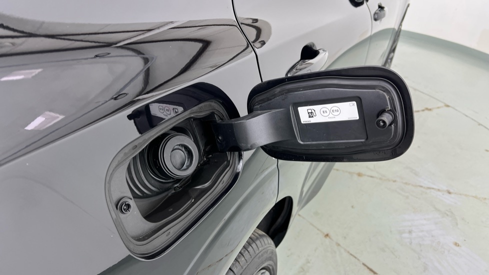 Used Volvo XC60 2025 for sale - 78133599: Photo 16