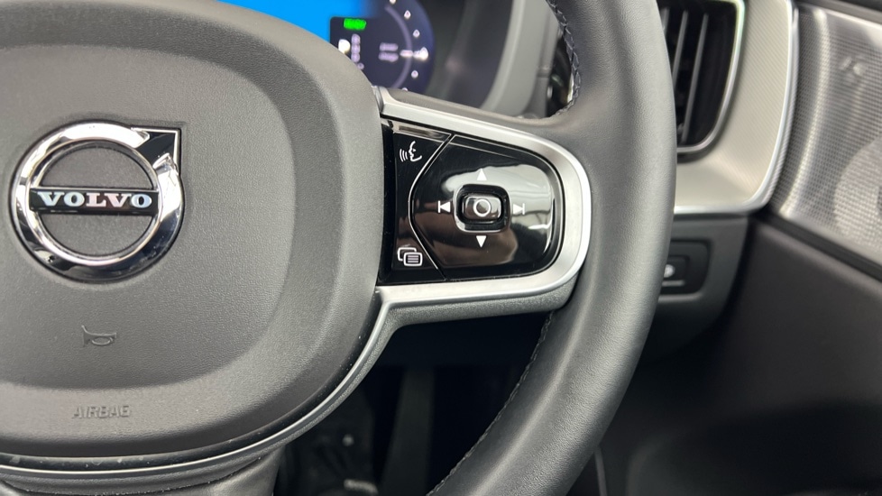 Used Volvo XC60 2025 for sale - 78133599: Photo 22