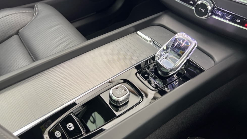 Used Volvo XC60 2025 for sale - 78133599: Photo 25