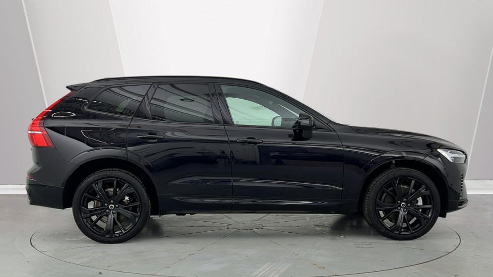 Used Volvo XC60 2025 for sale - 78133599: Photo 3