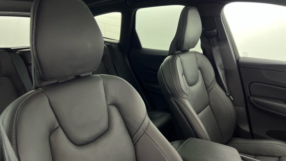 Used Volvo XC60 2025 for sale - 78133599: Photo 38