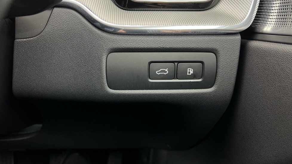 Used Volvo XC60 2025 for sale - 78133599: Photo 55