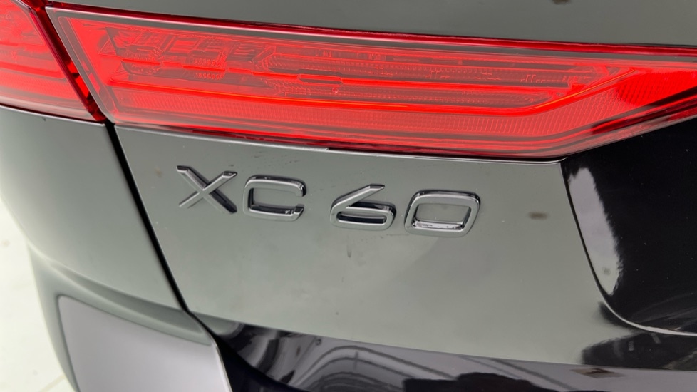 Used Volvo XC60 2025 for sale - 78133599: Photo 57