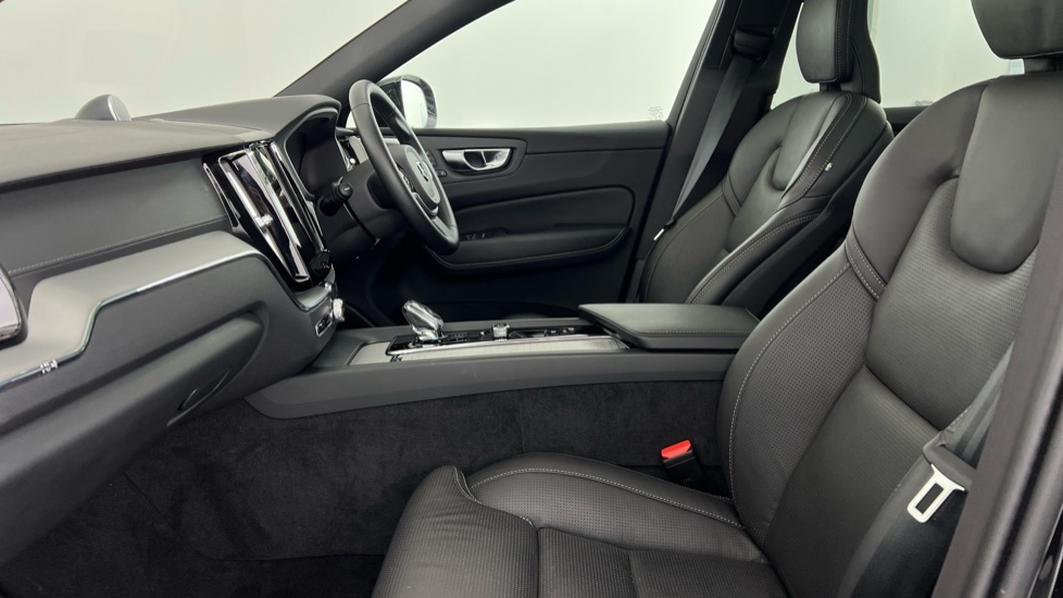 Used Volvo XC60 2025 for sale - 78133599: Photo 63