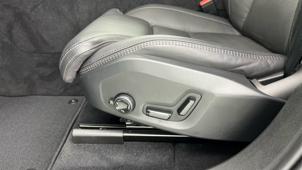 Used Volvo XC60 2025 for sale - 78133599: Photo 64