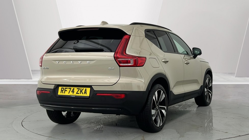 Used Volvo XC40 2025 for sale - 78008982: Photo 2