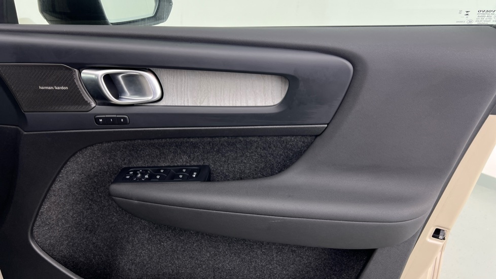 Used Volvo XC40 2025 for sale - 78008982: Photo 29