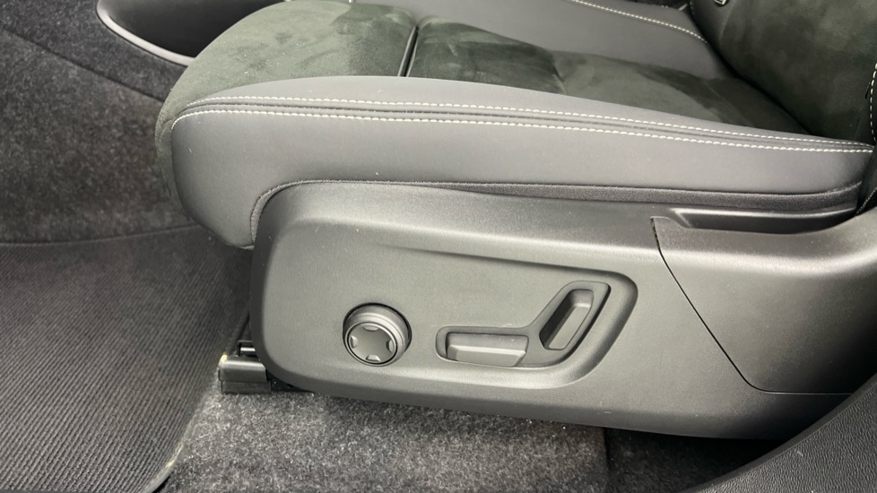 Used Volvo XC40 2022 for sale - 77588455: Photo 63