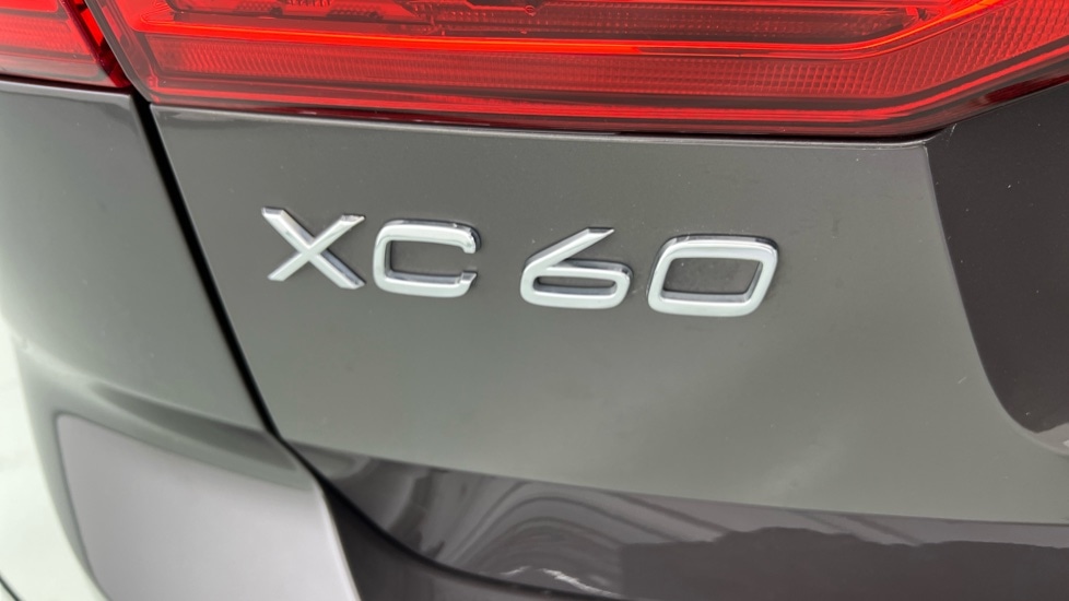 Used Volvo XC60 2022 for sale - 76096073: Photo 53