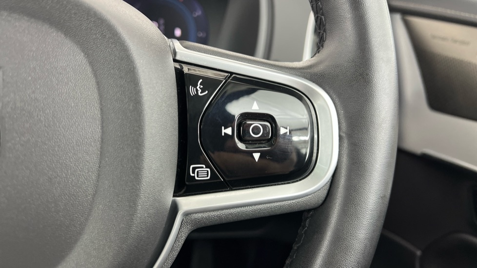 Used Volvo XC90 2022 for sale - 76888845: Photo 22