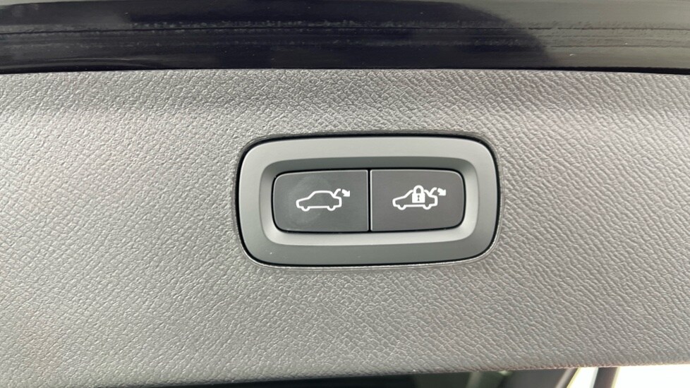 Used Volvo XC90 2022 for sale - 76888845: Photo 35