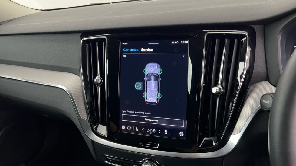 Used Volvo V60 2025 for sale - 75874277: Photo 14