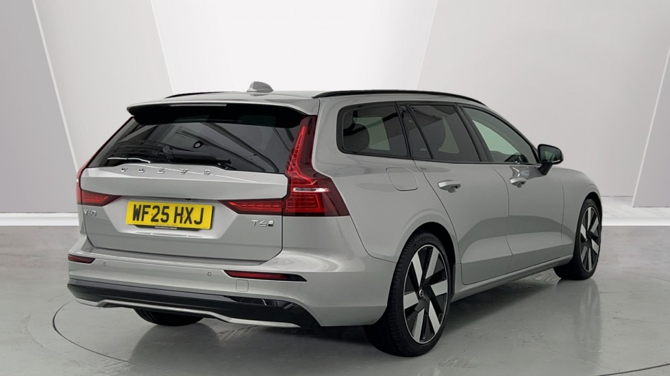 Used Volvo V60 2025 for sale - 75874277: Photo 2