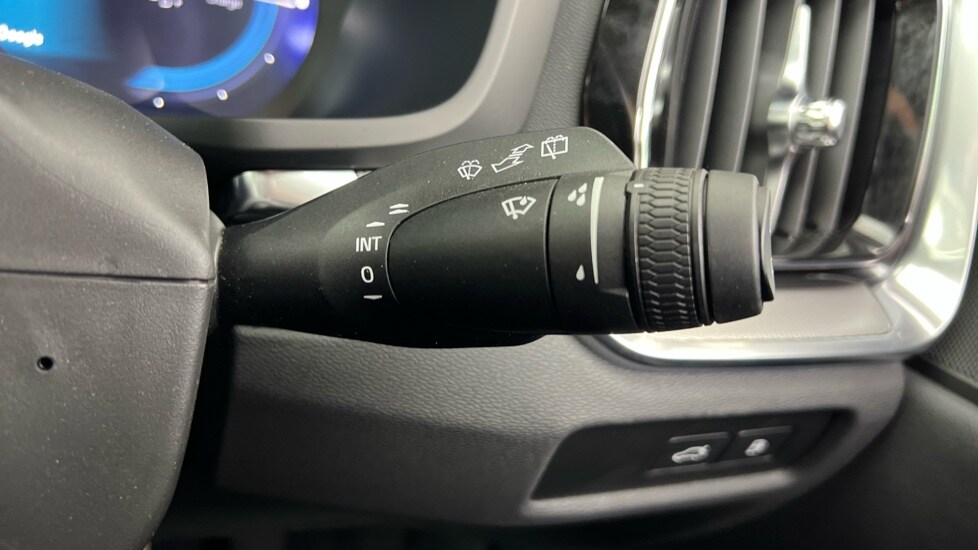 Used Volvo V60 2025 for sale - 75874277: Photo 23