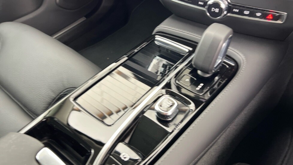 Used Volvo V60 2025 for sale - 75874277: Photo 25