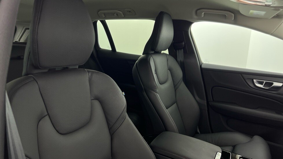 Used Volvo V60 2025 for sale - 75874277: Photo 31