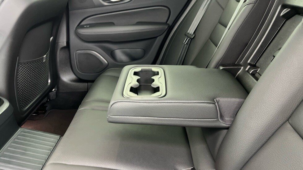 Used Volvo V60 2025 for sale - 75874277: Photo 34