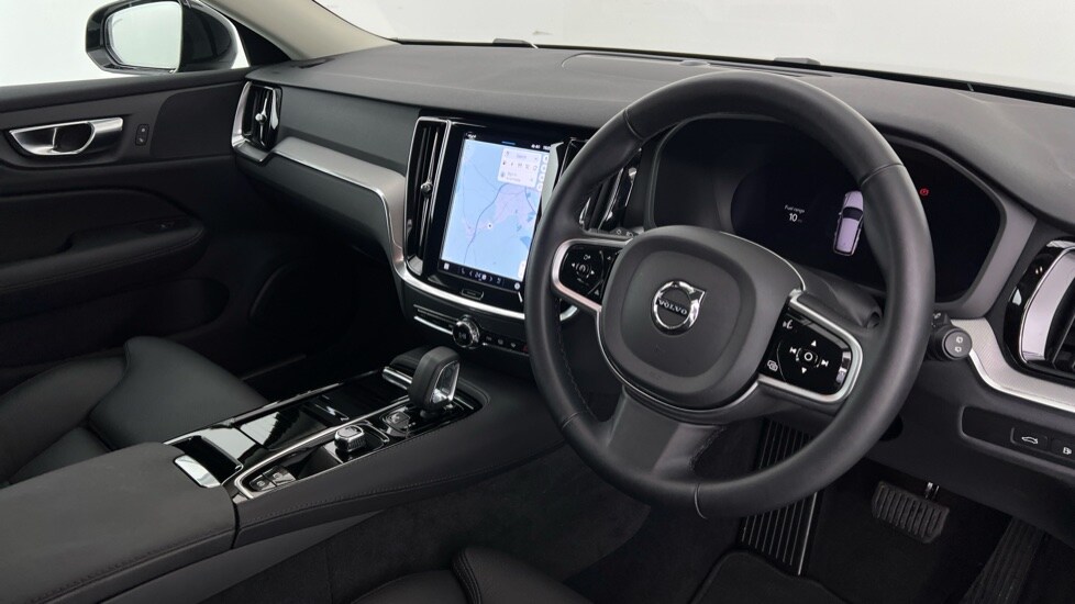 Used Volvo V60 2025 for sale - 75874277: Photo 4