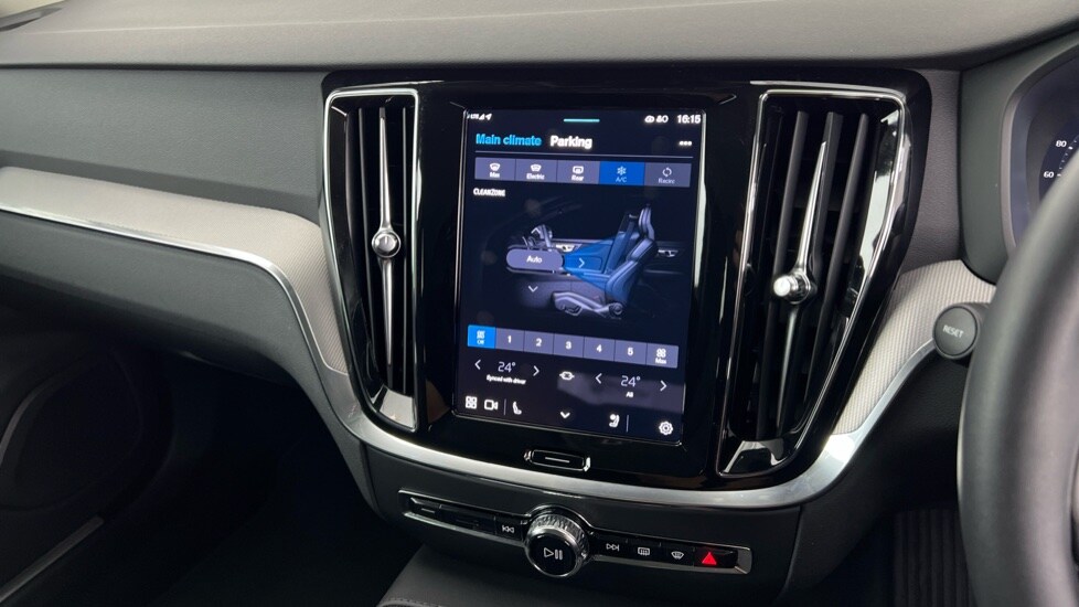 Used Volvo V60 2025 for sale - 75874277: Photo 49