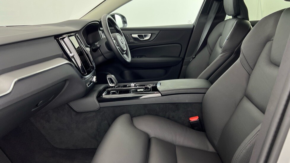 Used Volvo V60 2025 for sale - 75874277: Photo 57