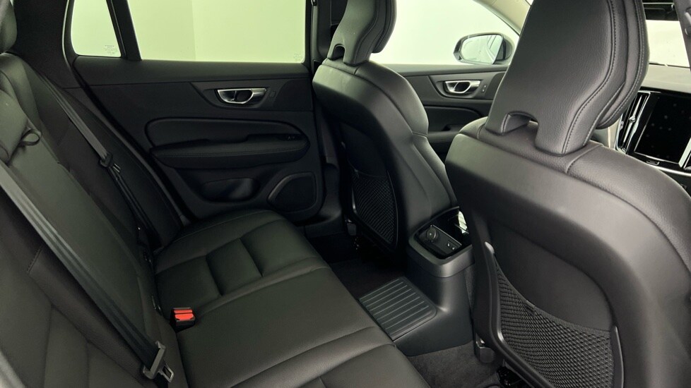 Used Volvo V60 2025 for sale - 75874277: Photo 6