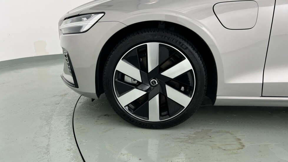 Used Volvo V60 2025 for sale - 75874277: Photo 60