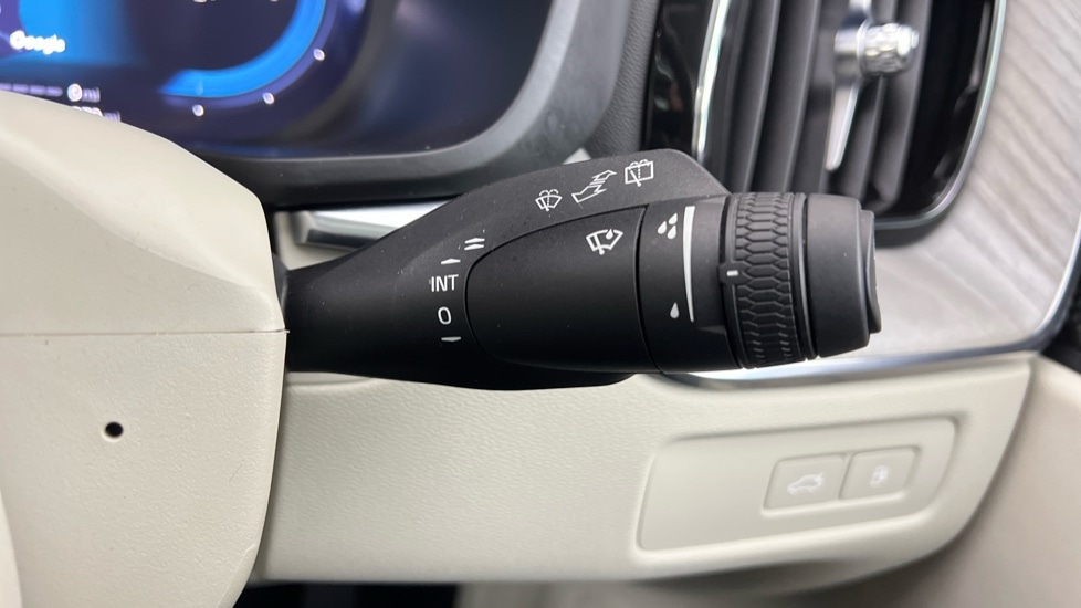 Used Volvo XC60 2025 for sale - 77560596: Photo 23