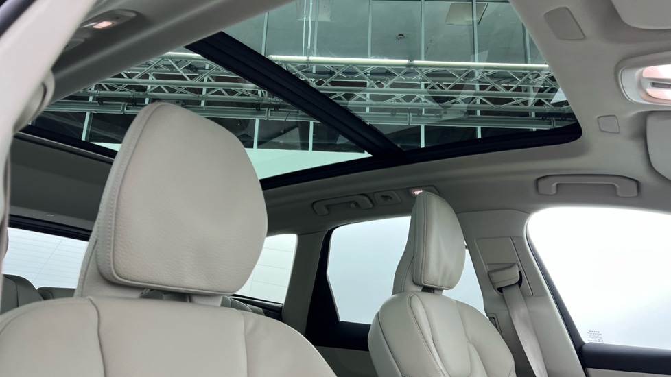 Used Volvo XC60 2025 for sale - 77560596: Photo 31