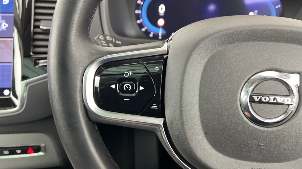 Used Volvo XC90 2023 for sale - 77982979: Photo 21