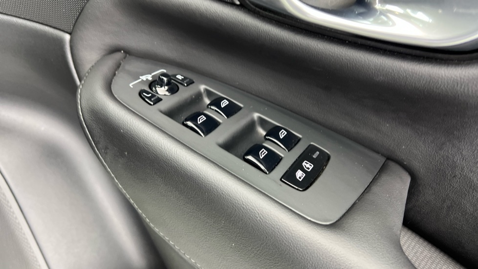 Used Volvo XC90 2023 for sale - 77982979: Photo 24