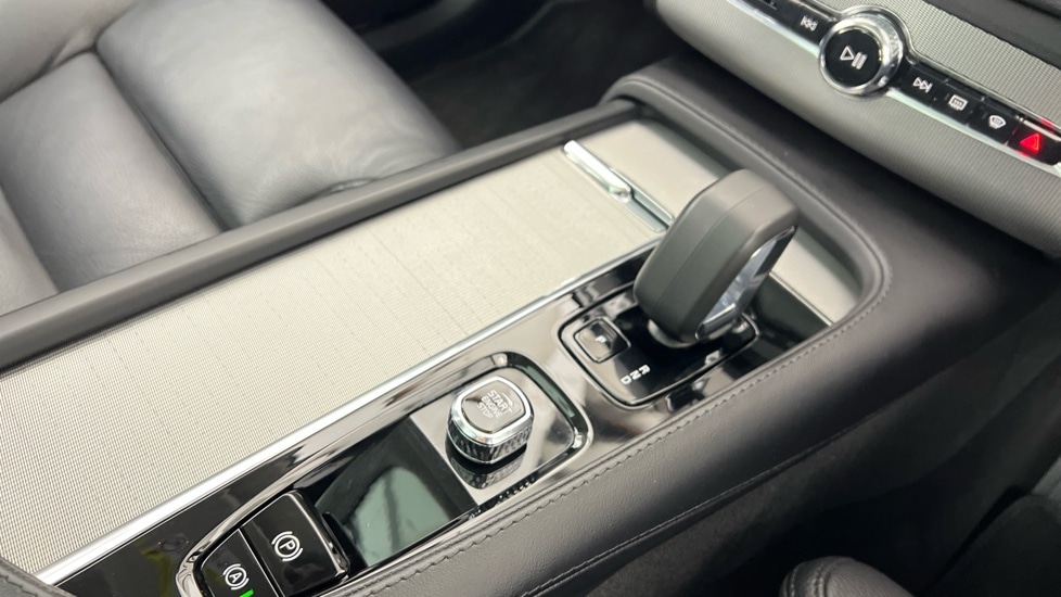 Used Volvo XC90 2023 for sale - 77982979: Photo 25