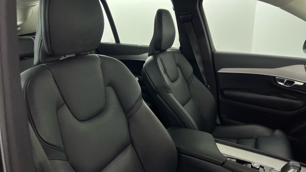 Used Volvo XC90 2023 for sale - 77982979: Photo 38