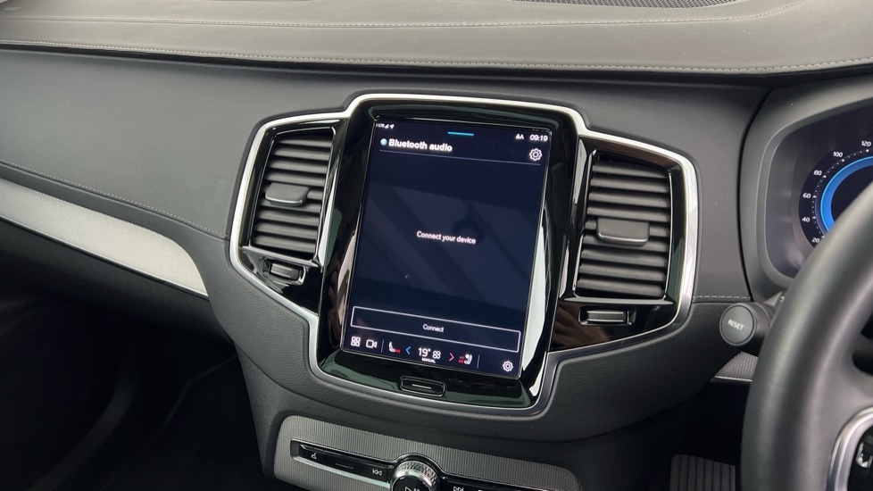 Used Volvo XC90 2023 for sale - 77982979: Photo 43