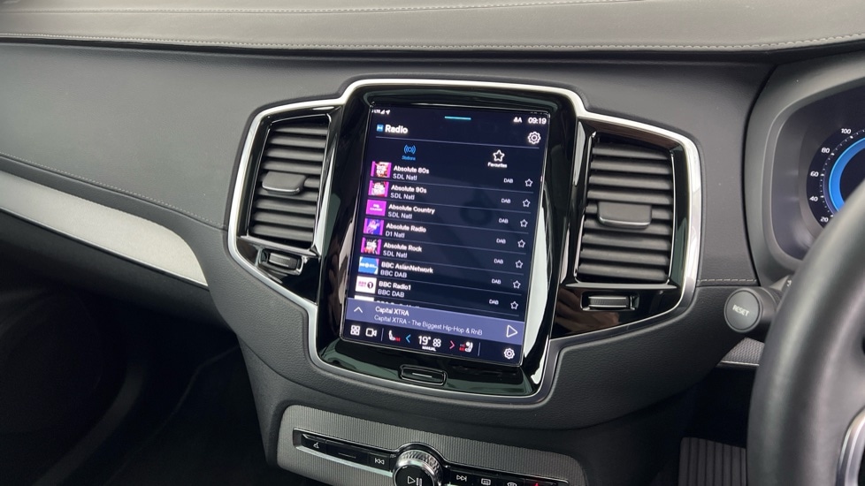 Used Volvo XC90 2023 for sale - 77982979: Photo 44