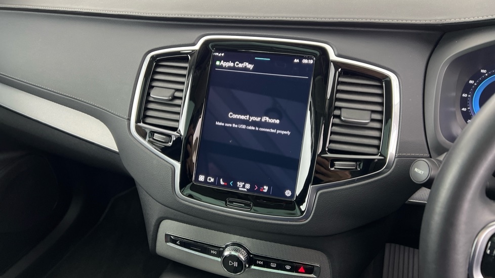 Used Volvo XC90 2023 for sale - 77982979: Photo 46