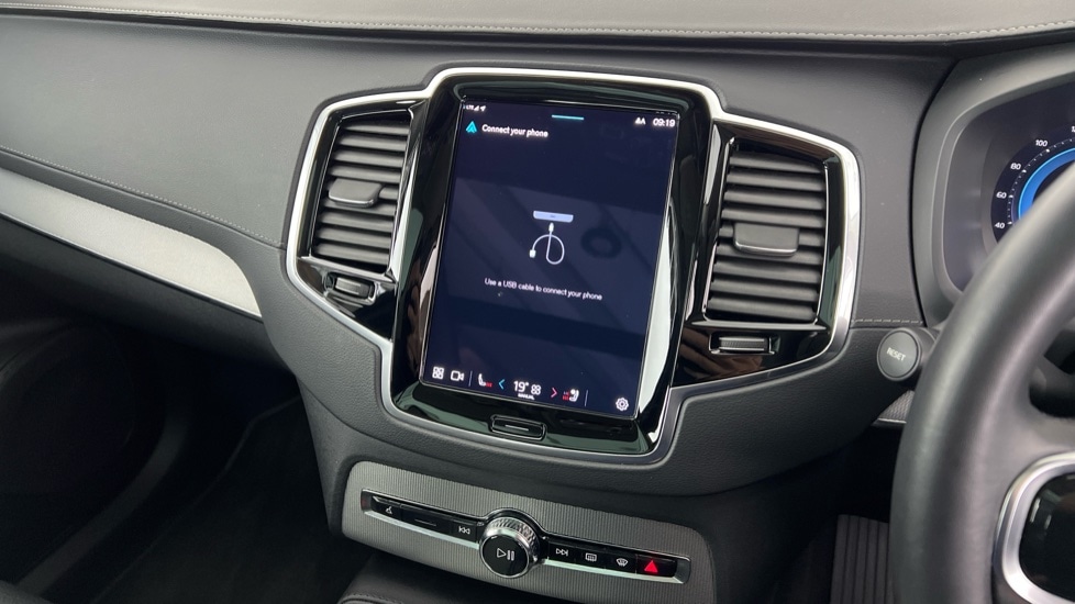 Used Volvo XC90 2023 for sale - 77982979: Photo 47